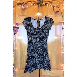 patterned black and white dress